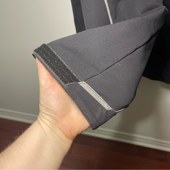 *Sold* The North Face Men's Black ski winter warm cold weather jacket XXL - Picture 4 of 13